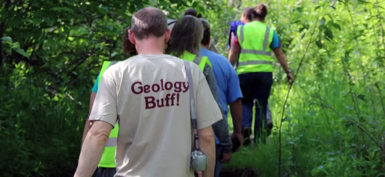 Earth Science Vs Environmental Science: Understanding The Distinctions
