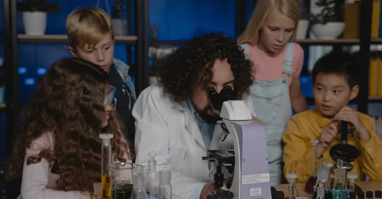 Examining The Most Common Classroom Microscope: The Compound Light Microscope